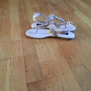 jones new york sandals